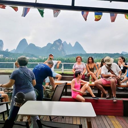 Showbiz Hostel Yangshuo Exterior foto